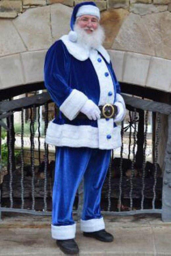TechProbs_'s tweet image. Someone should dress like this to deliver the donated toys #TechSanta #pcti 😂😂