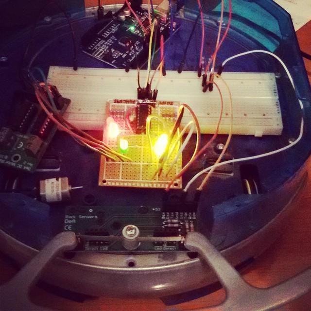 insta_arduino's tweet image. ift.tt/1C1Kaqh - #makerobot #robot #robothomemade #homemade #arduino #impazzir... ift.tt/1zxO0qL