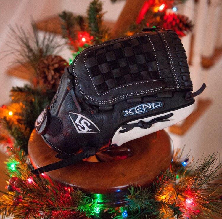 sluggerFP's tweet photo. Follow @sluggerfp on Instagram for your CHANCE TO WIN any product you choose! #alliwantisls http://t.co/cwult765E1