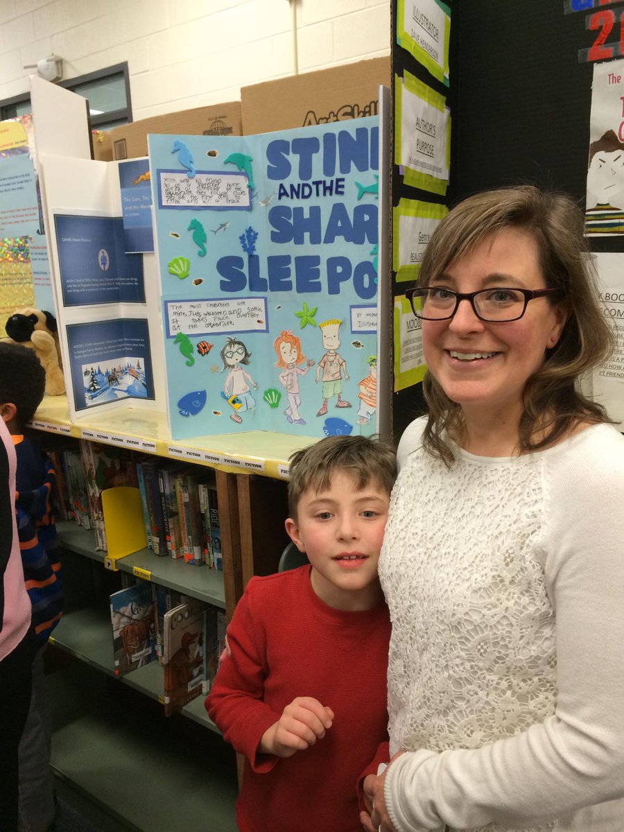 MrsMahler3rd's tweet photo. Third Grade Reading Fair @TheHornetsHive #sd161learns http://t.co/b8beOUCZ5q