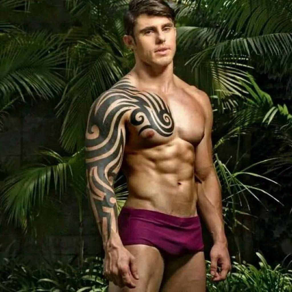 forrel33's tweet photo. Cool tattoo... http://t.co/rQTEsKhzrE