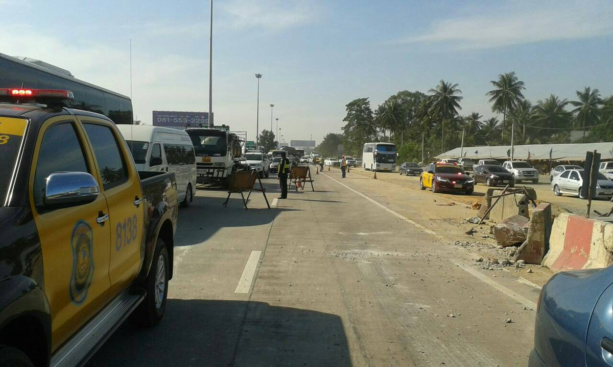motorway_th's tweet photo. อุบัติเหตุรถพลิกคว่ำ
18/12/14 09:57 ทล.7 (กรุงเทพ-ชลบุรี) กม.115 มุ่งหน้ากรุงเทพ  
Mw_31 http://t.co/xbbZYxTo8j