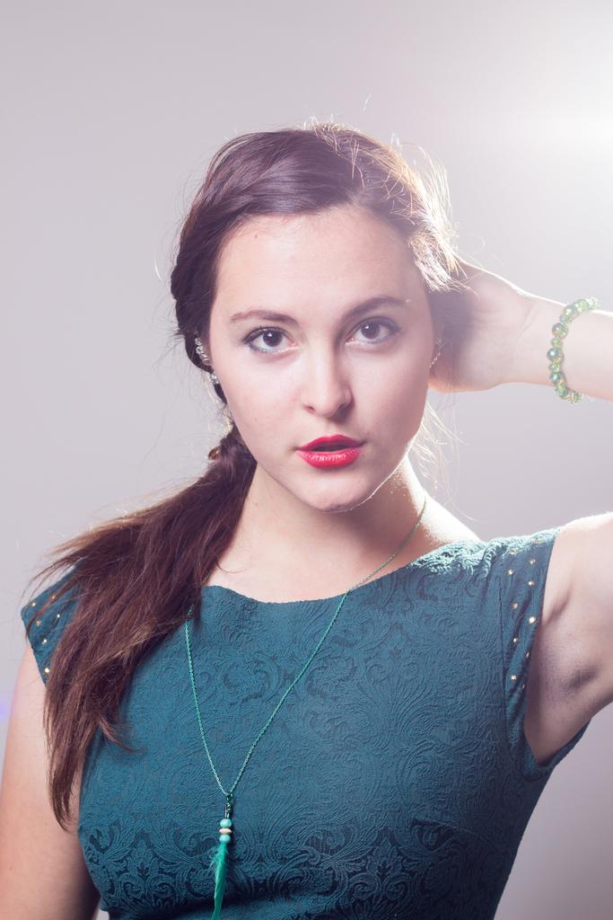 uIntuition's tweet photo. More photos from our Photography class in November with Vanessa modeling @SimplyGiovanna jewelery!#model #photography http://t.co/dLQN1Iwt8Z