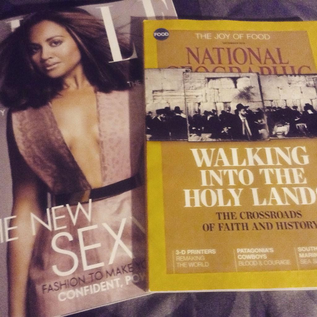 booksandlooks83's tweet image. My magazine subscriptions both arrived today- one high brow and one low brow- #trashandtreasure