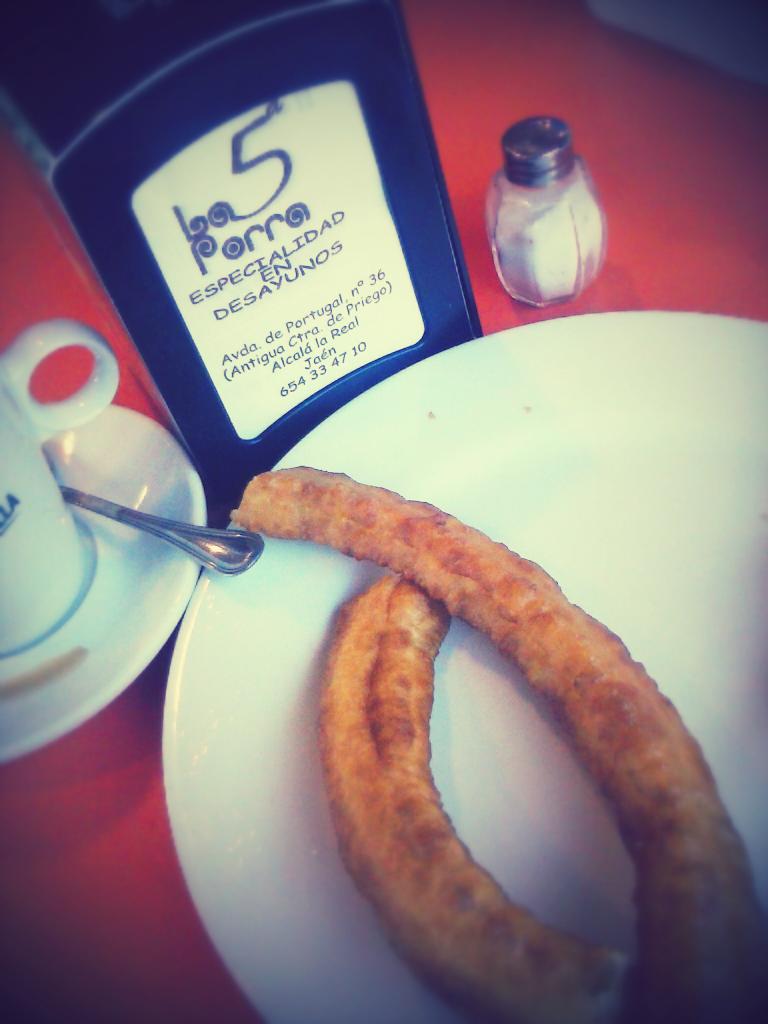 NuriaFuen_Foto's tweet photo. Buen desayuno para crear un buen dia @SharzOnline http://t.co/8ghM1XCF58