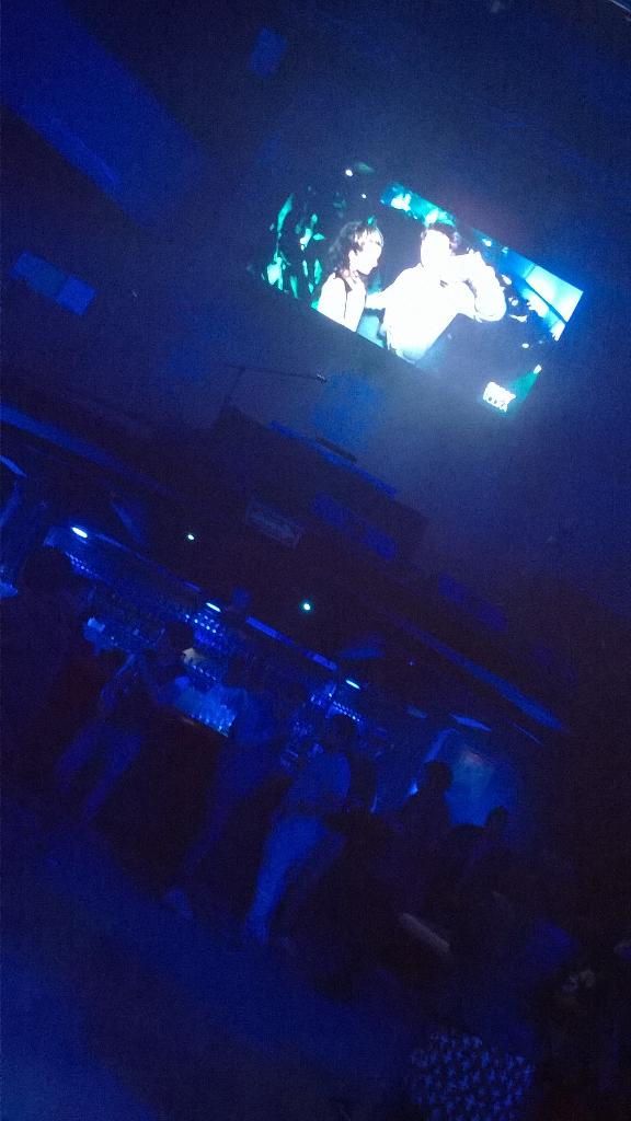 Gampet07's tweet photo. @skyymx... esperando a @thewookies...que emoción http://t.co/FreYgQzZuV