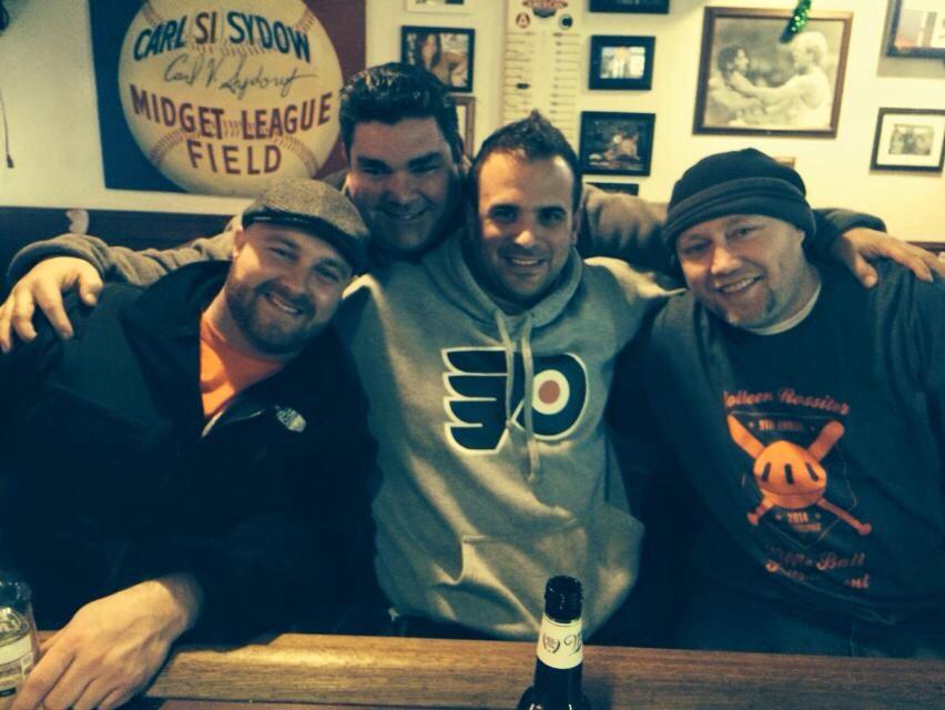 Curleys_Pub's tweet image. Your Quizzo Champions for the evening! #EasyQuestions