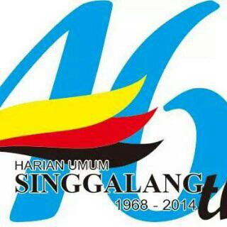 dimrizki's tweet image. "huruf n nyo kurang ciek lai bg...hahahaha @ekyblur2kali: Dirgahayu koranyo urang awak Singgalang... 🎉😃 http://t.co/mz3dlhIdbQ"