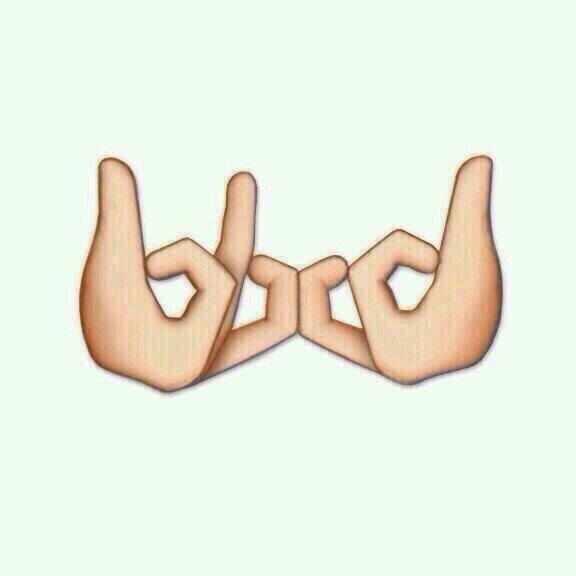 OGFunnyTweets's tweet photo. *elementary school* 

teacher: get your blue folder

me: you gone have to kill me first

teacher: what! why?!

me: http://t.co/Zyw3CJPGZR