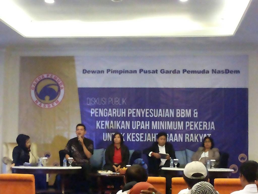 ---
---
Diskusi Publik