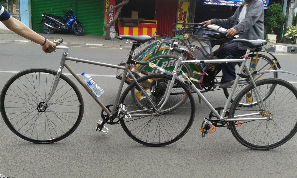 BKS_courier's tweet image. Fixed tandem made by @evankaTP