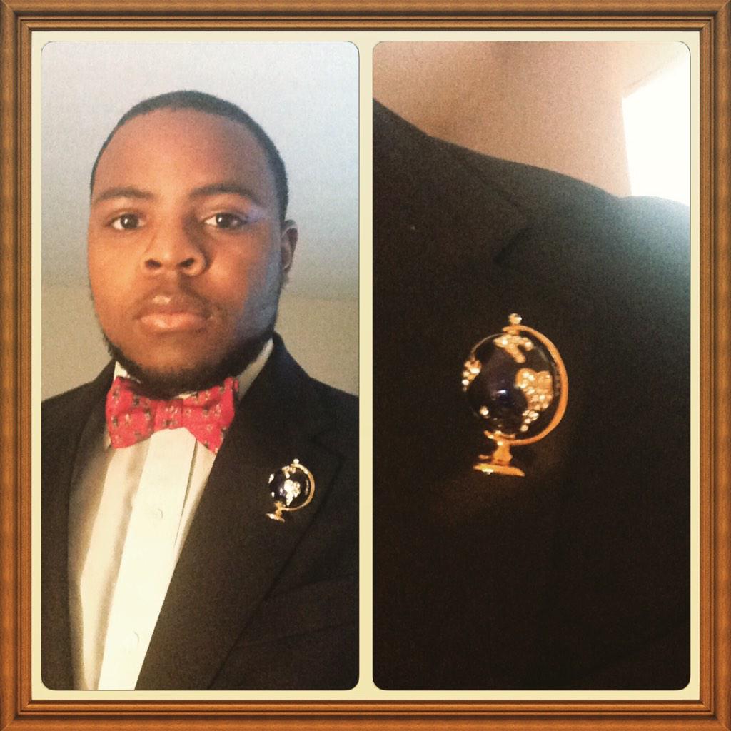 GQBowtie's tweet photo. Change the world each day. #Itsjustdifferent #ITEACHU #Lastdaybeforewinterbreak #FormalOnservation #ImaketeachingFun http://t.co/80kbMxTDcs