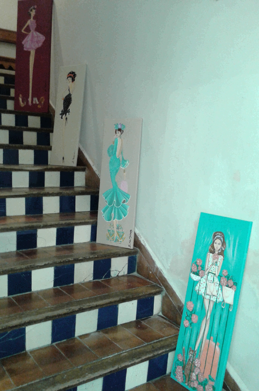 hilandoeltiempo's tweet photo. escalones de #arte para subir al #rastrillo @Libelula_Shop un espacio abierto http://t.co/98IkiILxP4