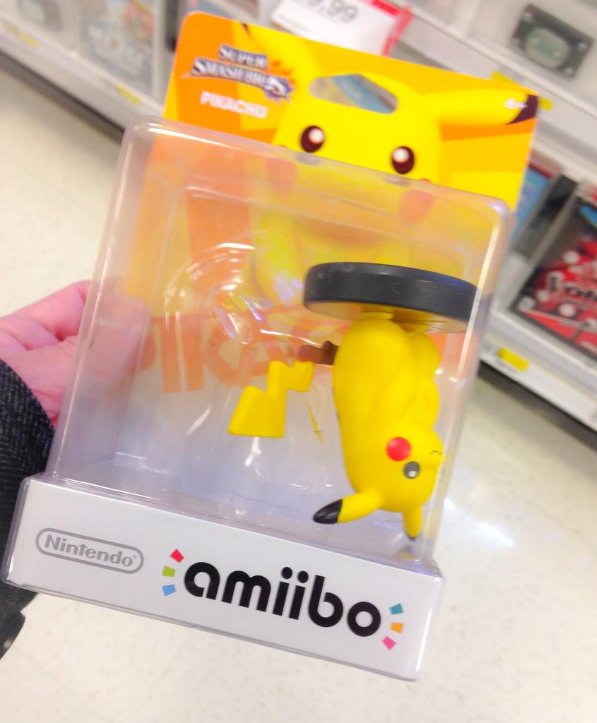 raystrazdas's tweet image. I found the rarest #Amiibo EVER! Not only is Pikachu out of place but it's also upside down! #timetocashin #SmashBros