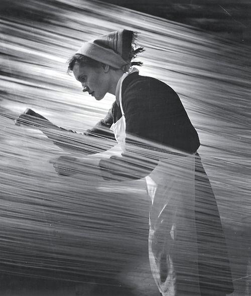 LuisCarballarFu's tweet photo. Magnífica fotografía.
Trabajo con pasión.

@karayaslihan: "Rhythm of labor", 1960 
Matorin Nikolai
http://t.co/yVPXOGOiJu”