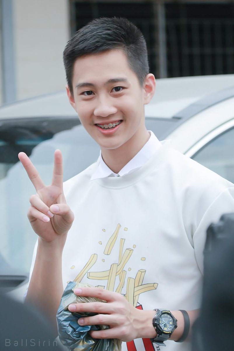 แค่เพียงส่งยิ้มเล็กๆ ให้ ♥ ได้สู้ต่อไป .. <a href="/captain2541/">CisT</a> #lovesicktheseries i.imgur.com/EZyGD3P.jpg