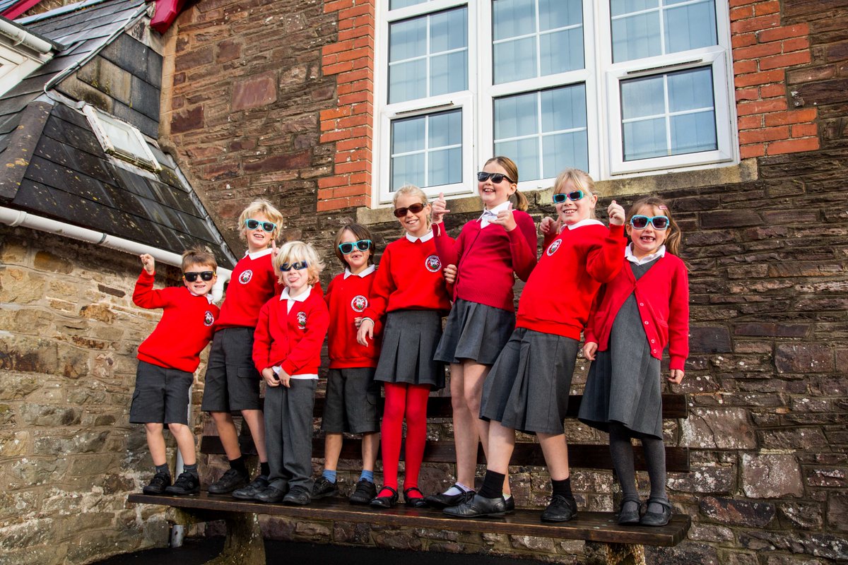 _wearepossible's tweet image. Hi @NDTransition! @solargeorgeham are #solarschools superstars, can you help spread the word? solarschools.org.uk/team/blog/5744…