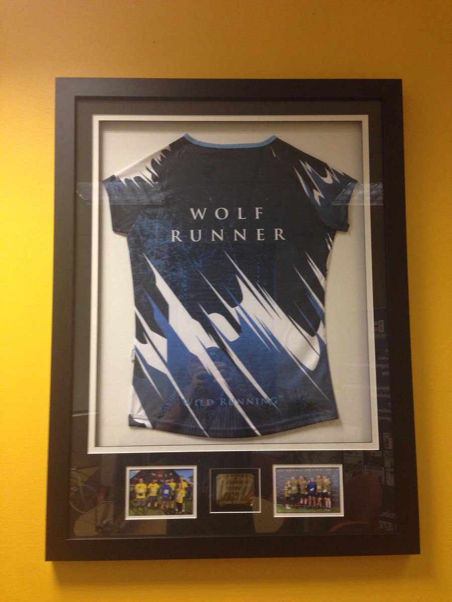 mitchbracey's tweet image. Loving the #wolfrunner shirt at @brobuild HQ for our guys who took part in aid of @SHINEUKCharity
