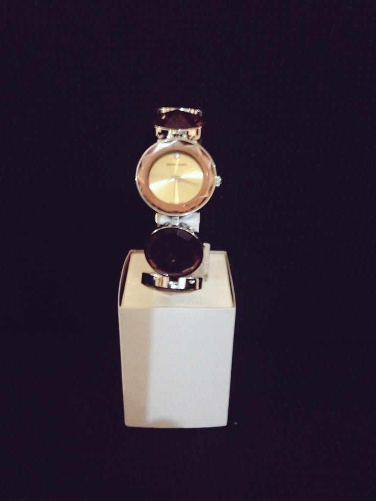 HAFineFashions's tweet photo. Simon Chang Watches.. http://t.co/ZAenoS26ML