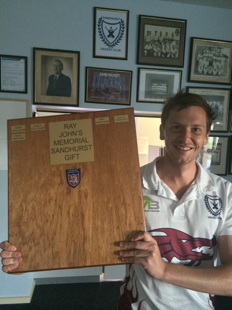 SandhurstDragon's tweet photo. Congrats to the 2014 Sandhurst Gift winner with an original time of 14.2 seconds... Elias Bowe!! #asgoodasChooka http://t.co/O5XzDsQnJN
