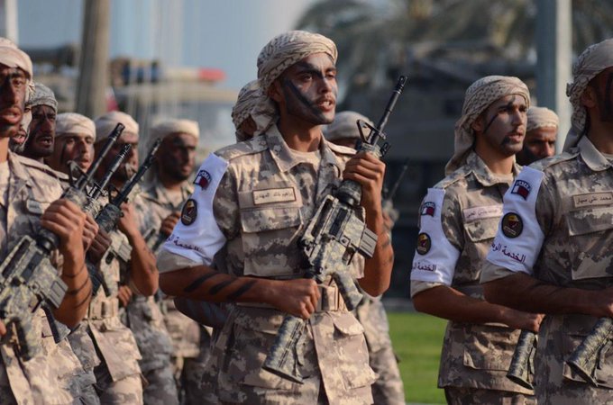استعراض الجيش القطري بمناسبه ذكرى اليوم الوطني  B5IFyMRCEAA5Q0T
