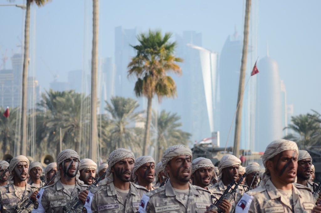 استعراض الجيش القطري بمناسبه ذكرى اليوم الوطني  B5IFyMRCQAER228