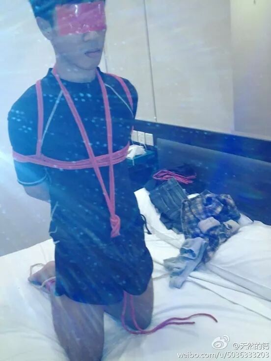 BDSM1122's tweet photo. เล่นกันไม http://t.co/AzP9AyWjAG