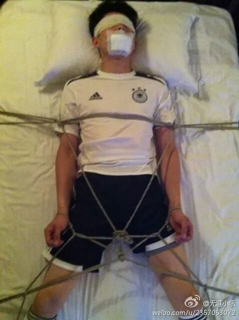 BDSM1122's tweet photo. เล่นกันไม http://t.co/AzP9AyWjAG