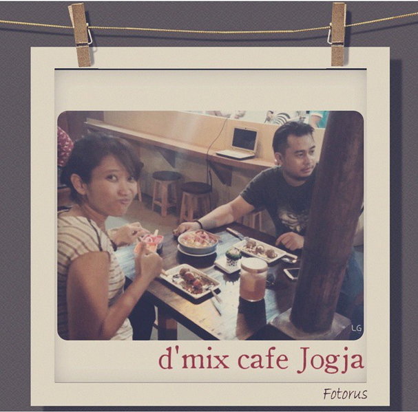 DmixJogja's tweet photo. ajak pasangn,tmn,kluarga,sahabat kalian kesini &amp; rasakan kelezatan minumn spesial mix buah khas d'mix.. #kulineryogya http://t.co/HkSr5INzQA