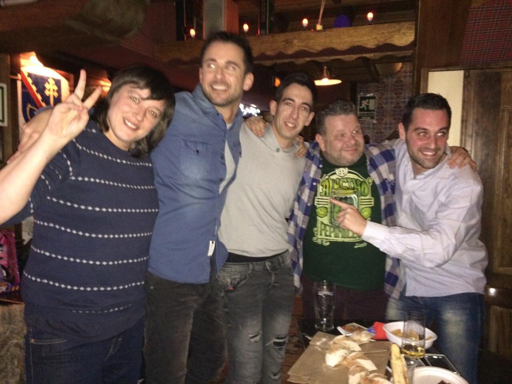 RebecaTopChef's tweet photo. Anoche viendo la superfinalisima! http://t.co/GwXlX6yfoC