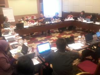 sedshumber's tweet photo. We've got a gathering of some pretty impressive people here today for the end of WS#3 de-briefing meeting #SEDS http://t.co/K6VU5rOvMV