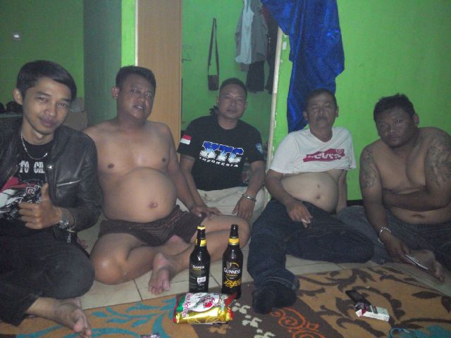 Soreang Hareudang kalo udah pada keluar orang2 ini hhhhehe :D