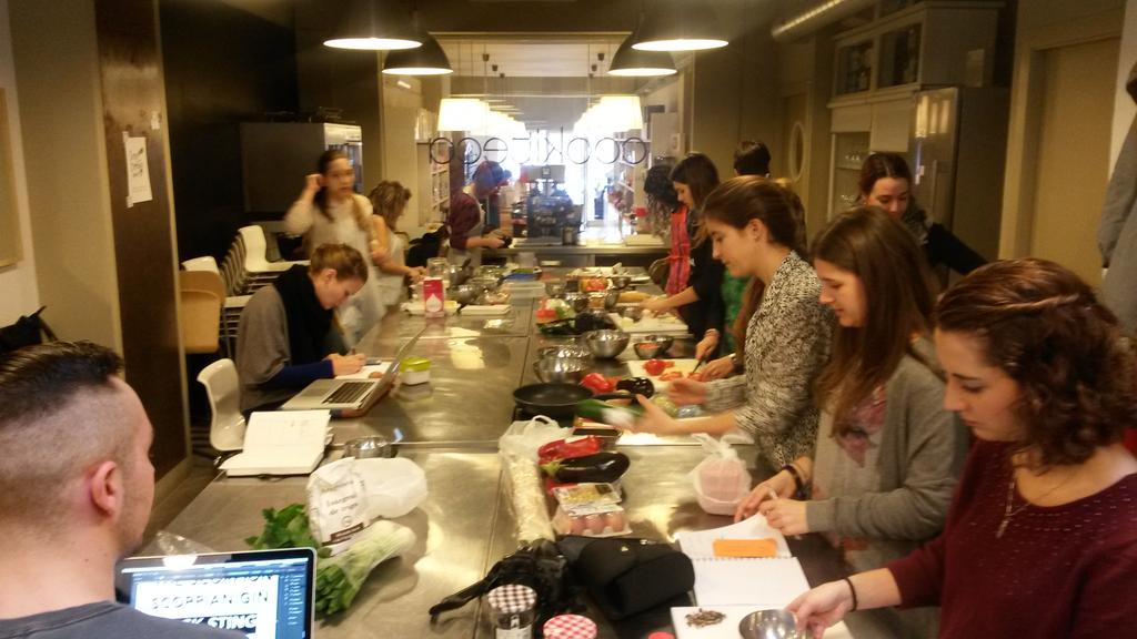 marcvanbayon's tweet photo. Insects, Food & Design Workshop, 24h away from having concepts. #InsectsElisava #Design #Sustainability #Elisava http://t.co/vXanUuCFOD