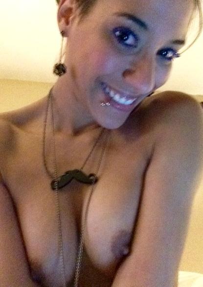 Hey! So camming was cool...be back on in one hour! #camathon http://t.co/vIf9rJiwD9<a href="/tag/camathon"class="tags"><span>#camathon</span></a>