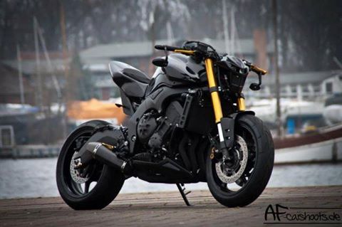 CafeRacerAl666's tweet photo. Kasep kieu motor http://t.co/M5NYCrgNcI
