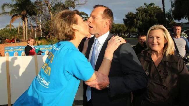 markynana's tweet photo. โ@leftocentre: #abbottwasdrunkwhen he let Michaelia Cash slip him the Robert Young.......
#auspol http://t.co/erhwAVE9soโ so... Antiviagra?