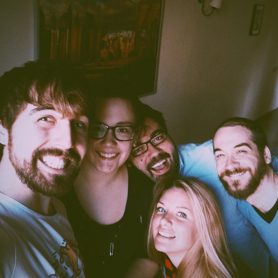 alexmarteen's tweet photo. Assaig matiner pel @singalong_es d'aquest dissabte: SONRISAS y LÁGRIMAS!!! #monjamonja #ravalprofund @LaTropaProduce http://t.co/Qpspv6lvJD
