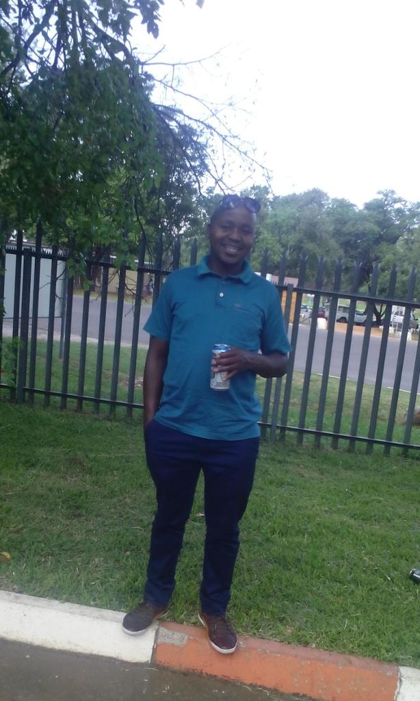 ntwezimnandixab tweet picture