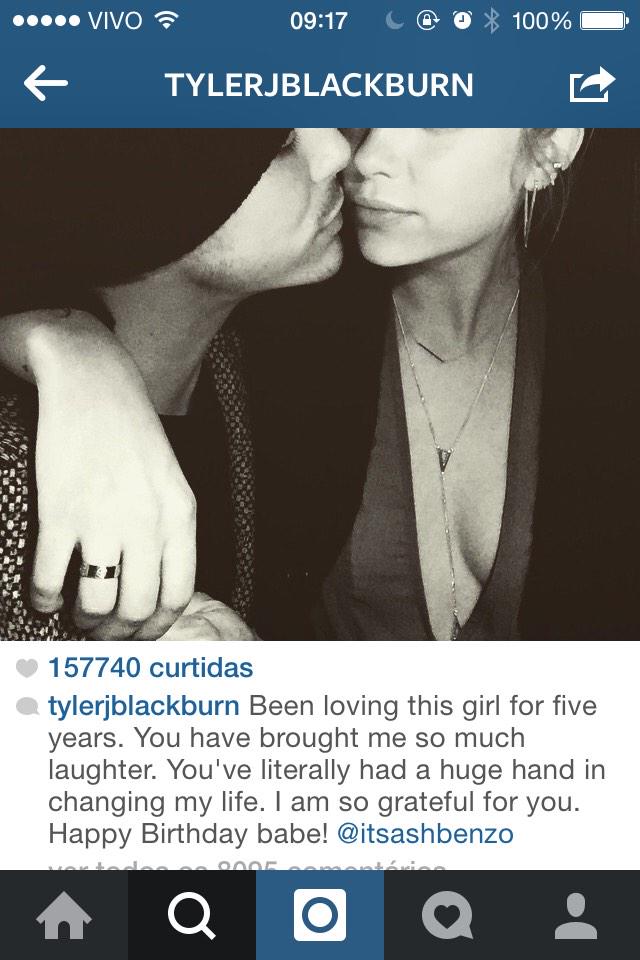 EU TO NA MERDA SOCORRO  OMG YOURE SO CUTE LOVE U Happy Birthday Ashley Benson 