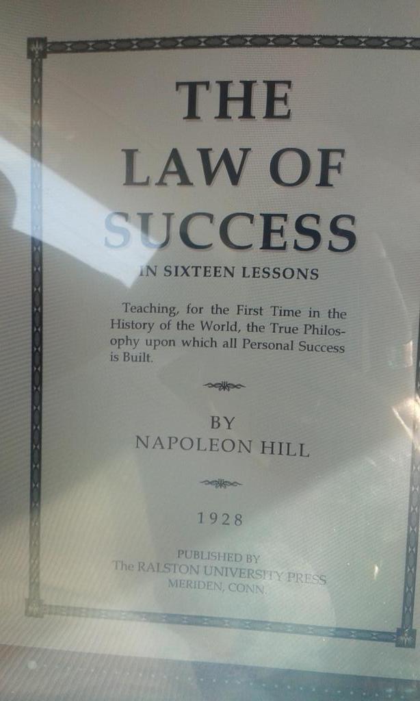 YonelaMaka's tweet image. Because feeding the mind should be a way of life. @ReadaBookSA #FundaThursday #ReadingOnTheGo