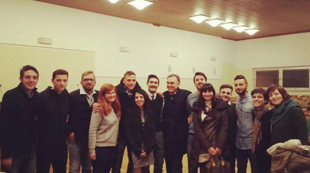 GdAulla's tweet photo. Con @rossipresidente.
Un onore averla intervistata 
#ViaggioInToscana #GuardandoalDomani #GDAulla http://t.co/PPN0TrPXMG