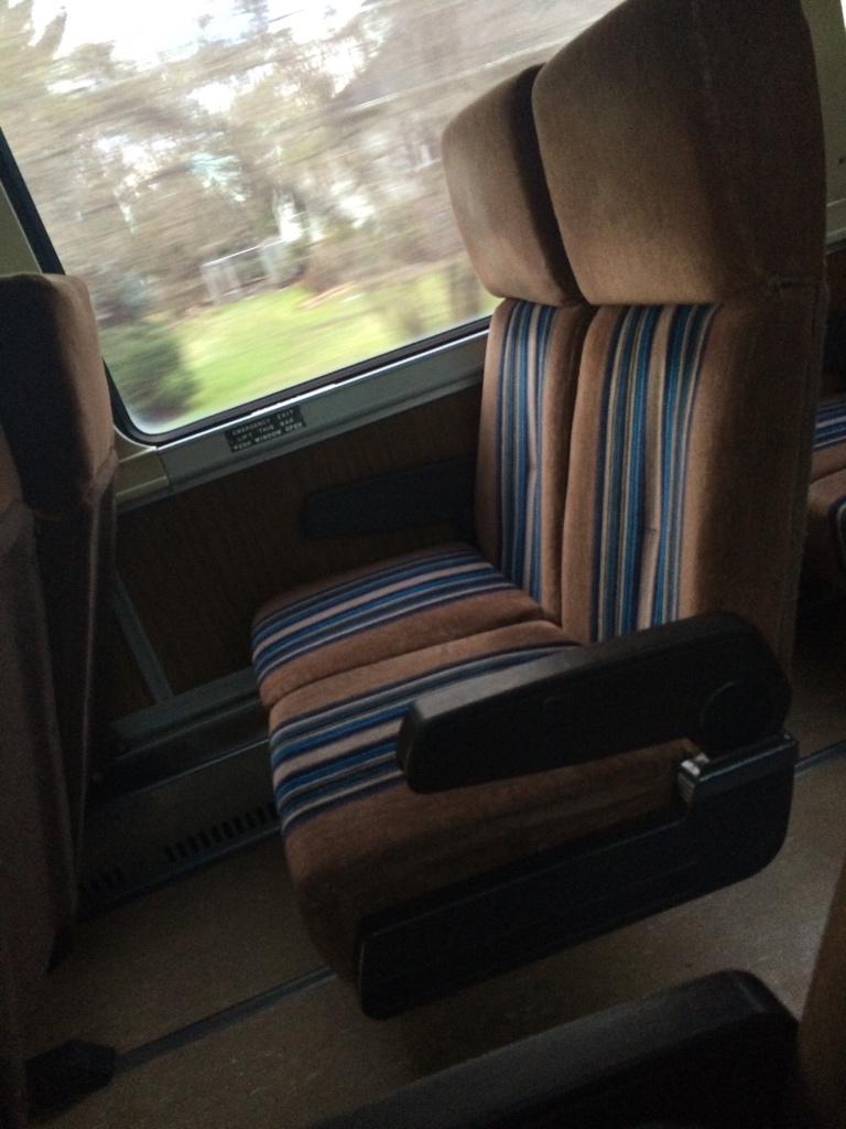 DeCampWaitLines's tweet photo. Throwback Thursday. 60′s bus has a smelly bathroom w/ a broken door that won’t close @DeCampBusLines @decampbusrider http://t.co/nvayyPV849