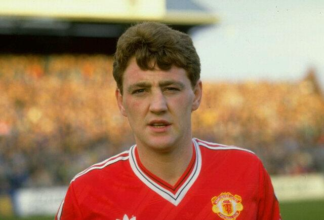 Happy Birthday Steve Bruce. Born on New Year s Eve he became the first Englishman to captain a team to the Double 