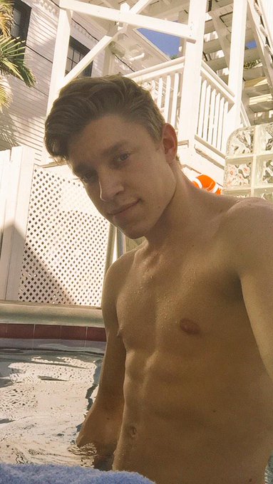 Nothing like being naked in a hot tub #imatwork #gay #gayporn http://t.co/7iSpfxVNDs