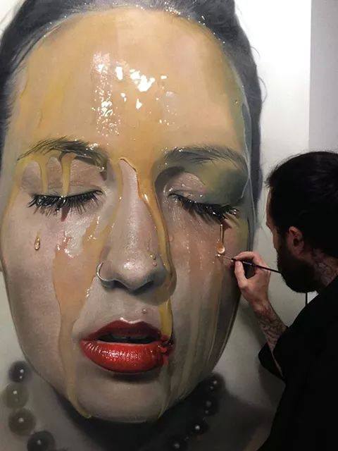 iIusionOptica's tweet photo. Que habilidad! Estupenda representación! http://t.co/k2X299glYR