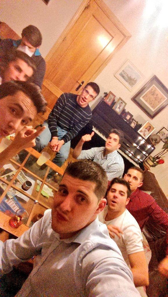 Buen Sábado de cumpleaños con los más grandes!