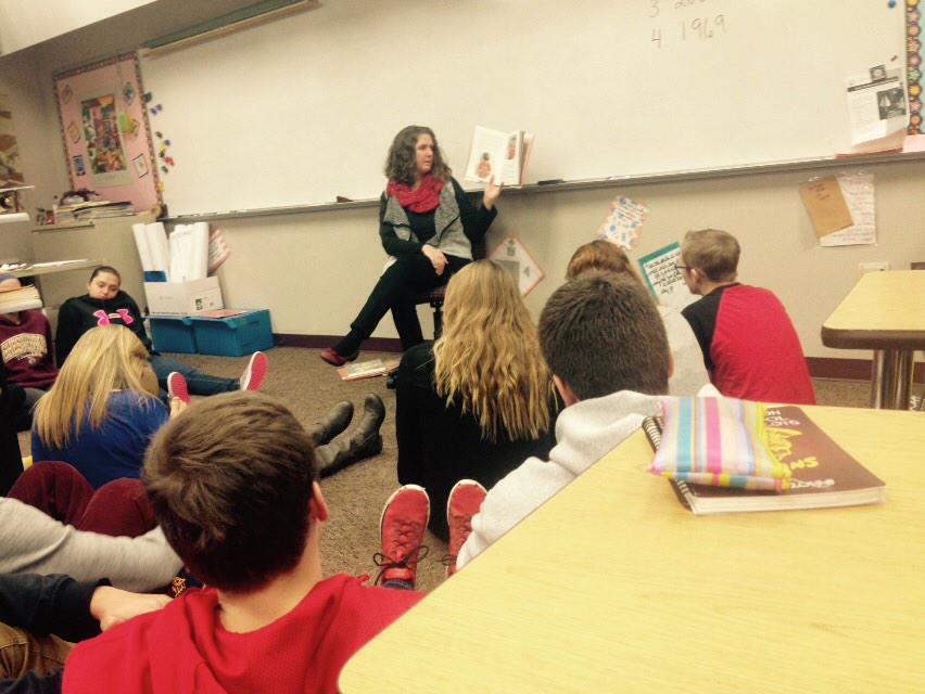 Welcome to kindergarten , oh no, it's spanish class 😒🔫