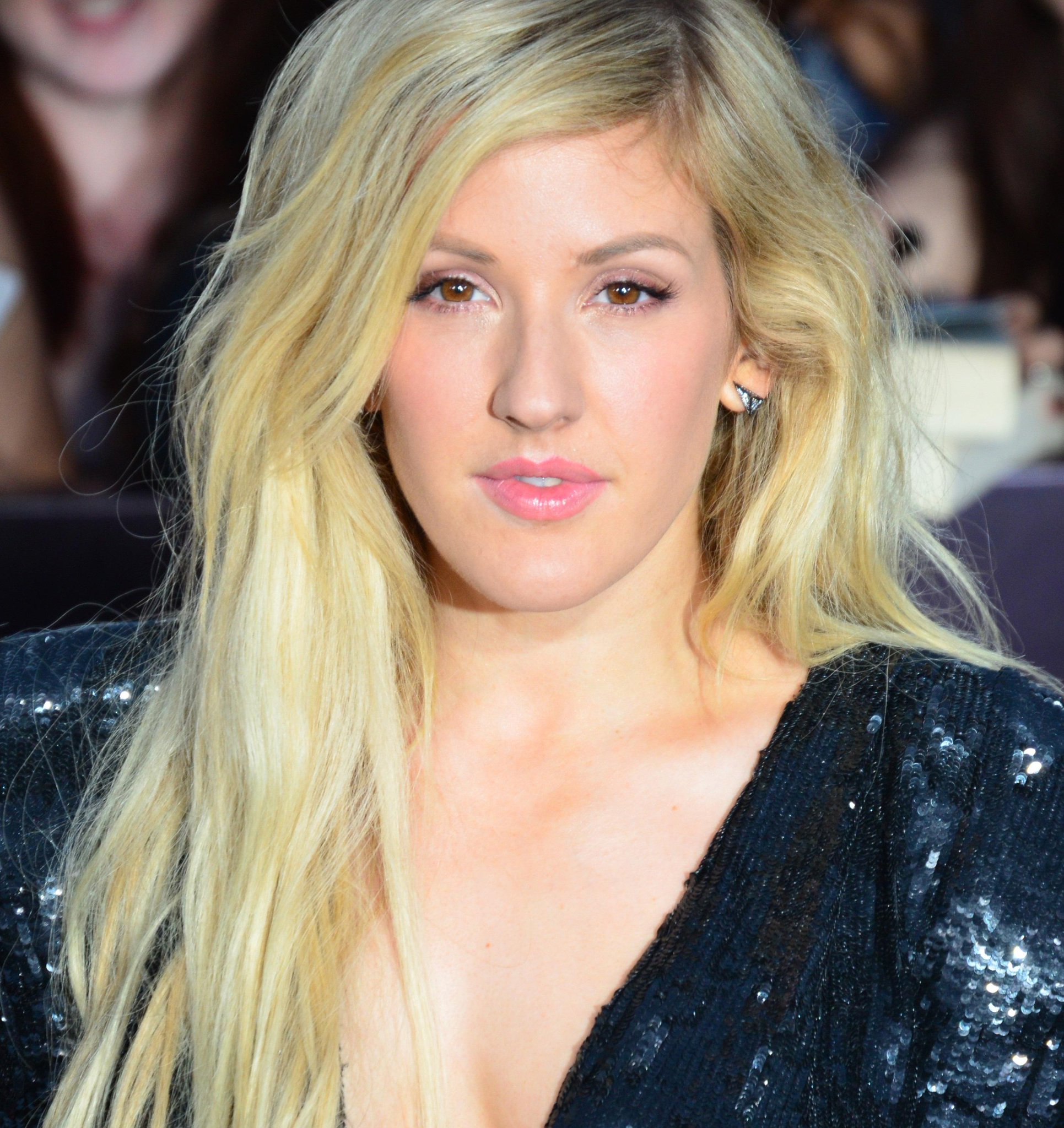 Happy Birthday to the beautiful Ellie Goulding. With her flawless skin she is one of our ultimate 