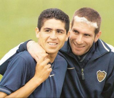 AlvaroPerloo's tweet photo. Cuervo, preguntale a estos 2 como ganarle al Real Madrid http://t.co/y6MGh93HqQ
