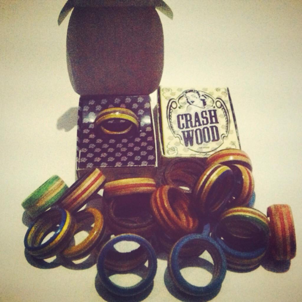 fericrashwood's tweet photo. Hand made crashwood rings from recycle skateboard deck @hifunfsk8 @falcon_fibo @IFA_Official @phogiz @iNiisHaRie http://t.co/qOeIk1nP6i